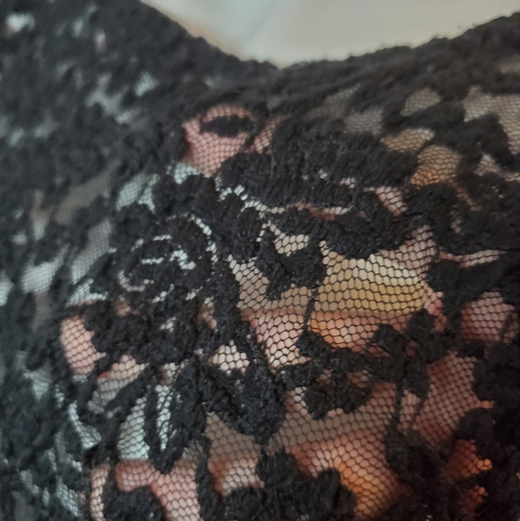 Robbie Sleeveless Black Lace Dress 4 - Picture 3 of 5